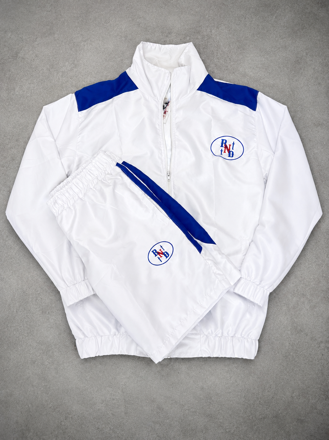 White/Blue Set